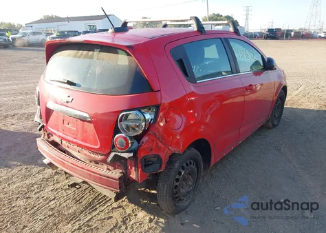 2015 Chevrolet Sonic Rs Manual из США, поврежденный, VIN 1G1JH6SB6F4101231